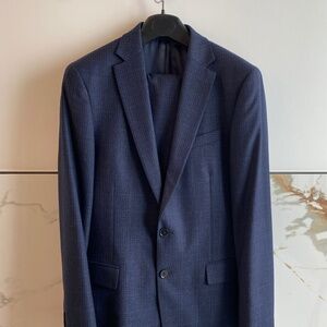 Charles Tyrwhitt 38R Merino Wool Suit